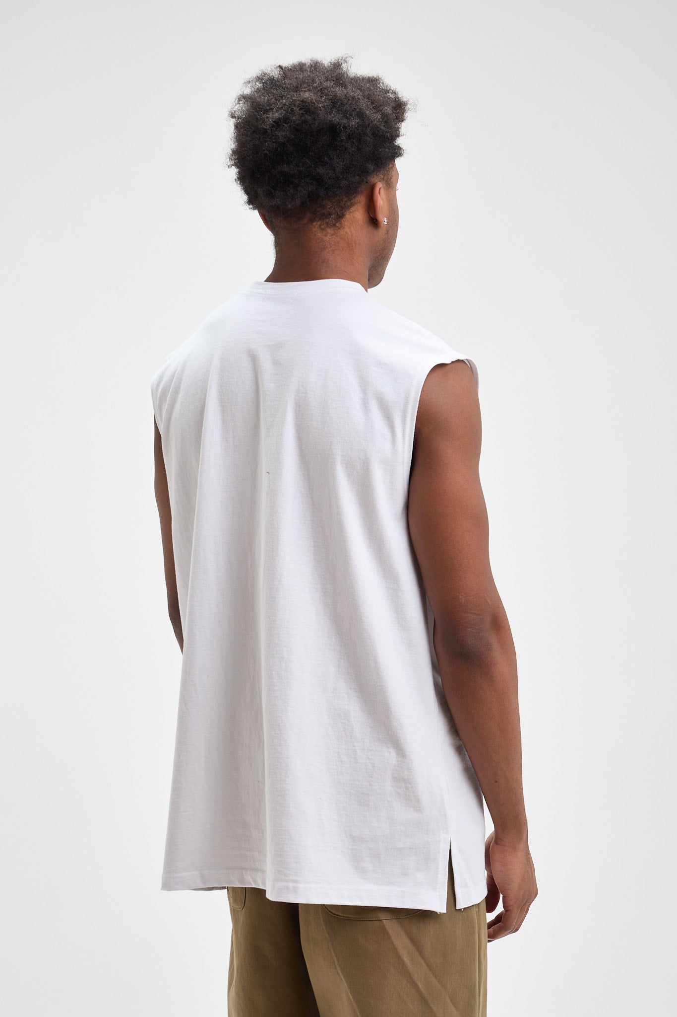 T-shirt sans manches