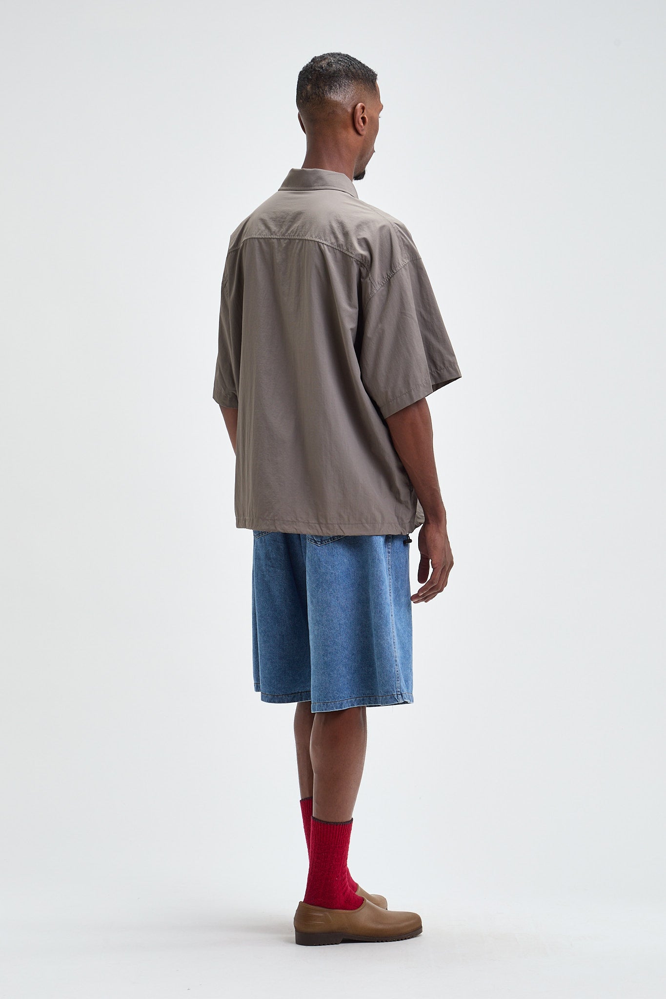 Chemise en nylon convertible