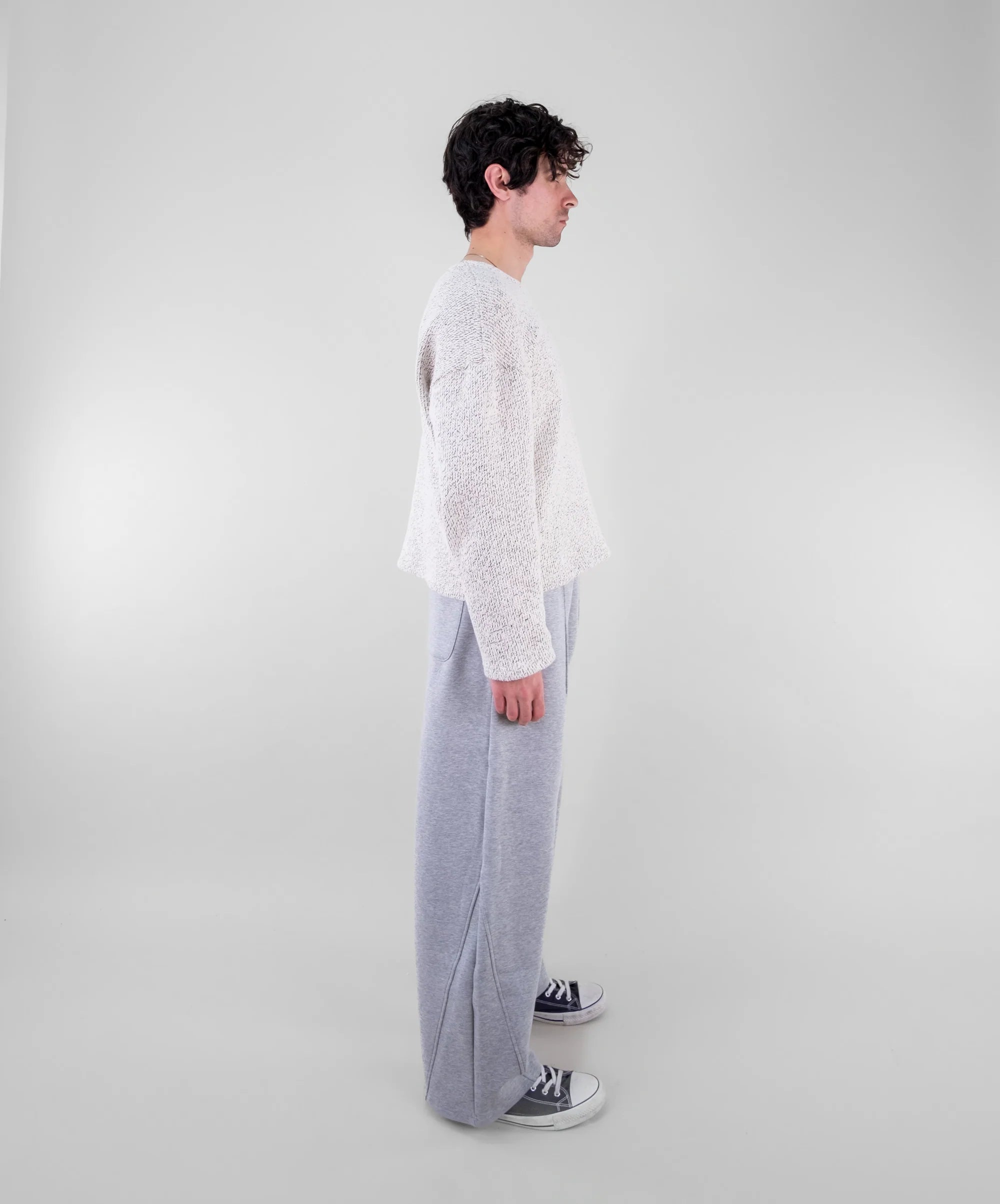 Grey felted fleece sweatpants with relaxed fit